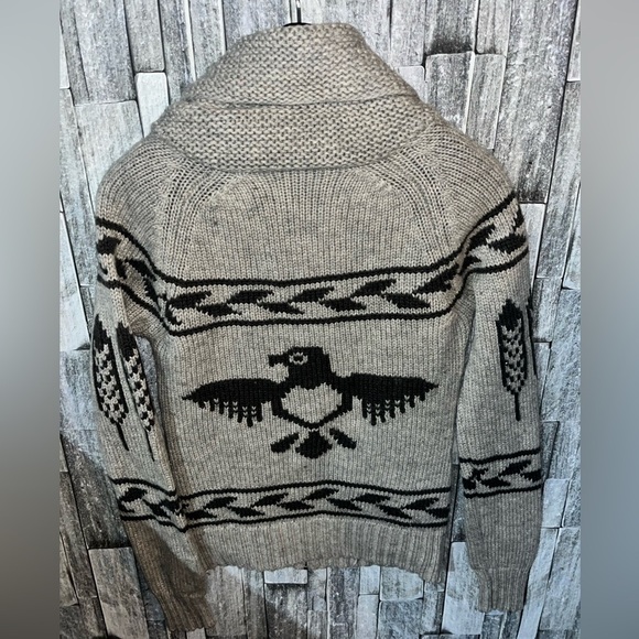 TNA Patterned Cardigan - Picture 2 of 3